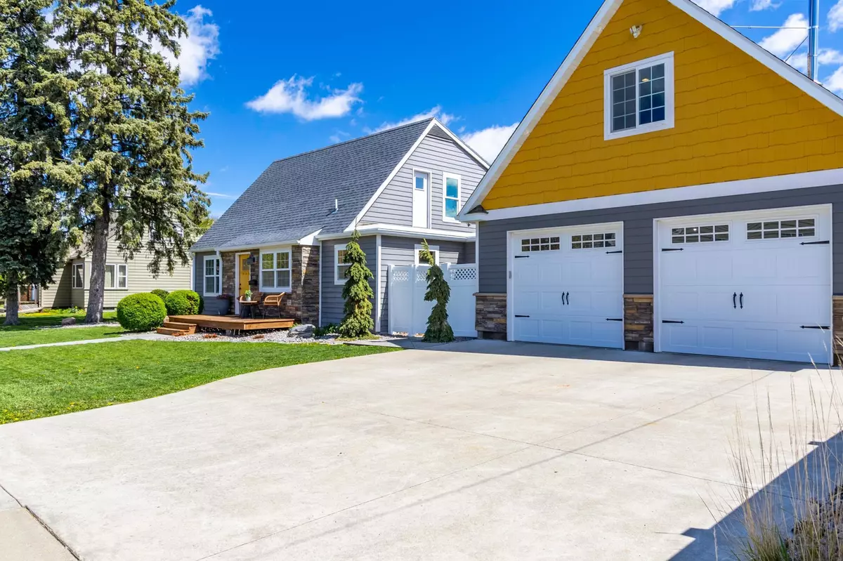 New Prague, MN 56071,111 1st AVE NW