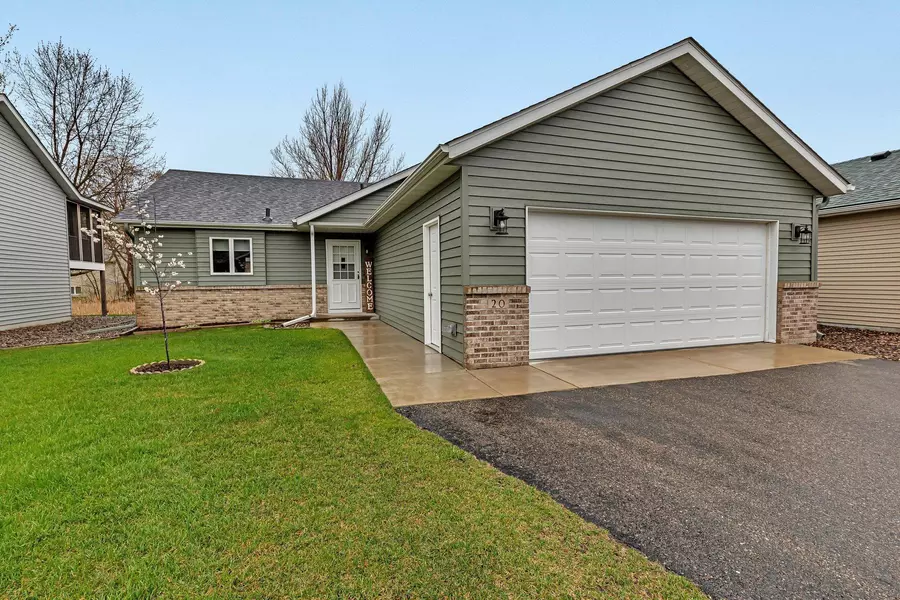 20 Pine Tree CT, Sartell, MN 56377