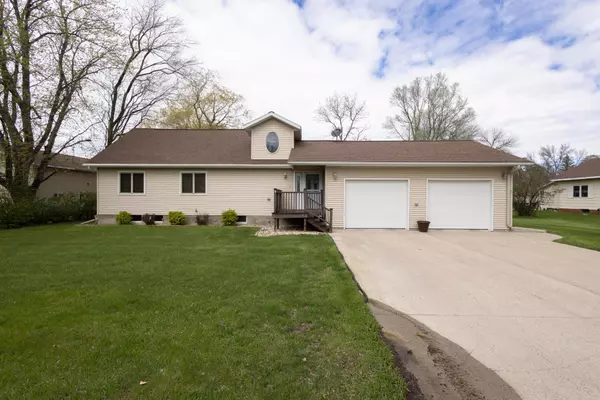 Wheaton, MN 56296,1508 2nd AVE N