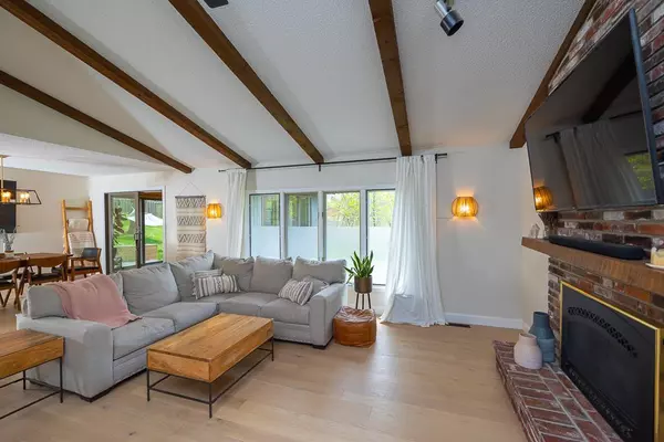 Minnetonka, MN 55345,14209 Brandbury WALK