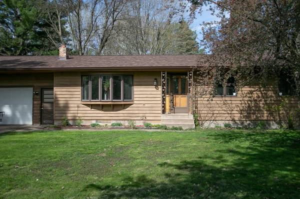 216 Eastgate AVE S,  Braham,  MN 55006