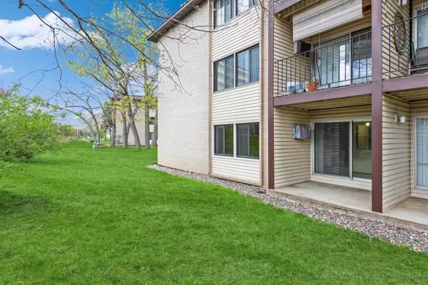 1650 Highway 36 W #169, Roseville, MN 55113