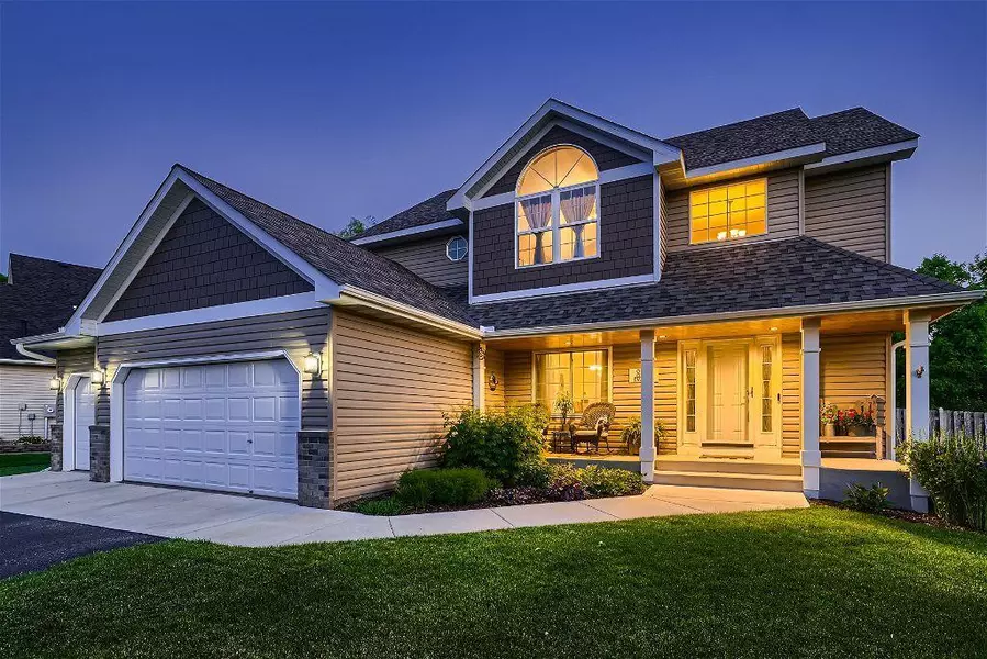 8011 Dawn DR, Rockford, MN 55373