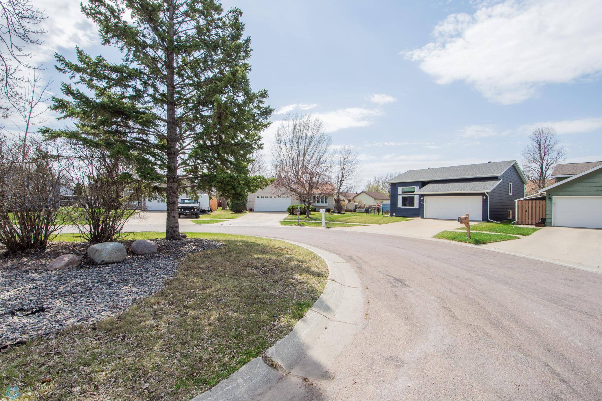 Fargo, ND 58104,3345 19th ST S