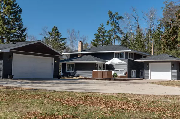 Breezy Point, MN 56472,8895 Birch LN