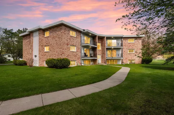 1150 Dellwood ST S #203, Cambridge, MN 55008