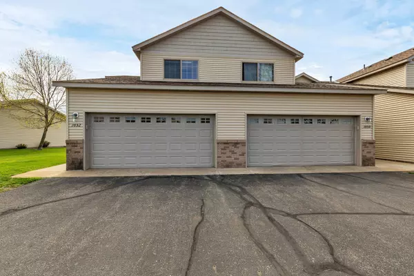 Saint Cloud, MN 56303,1052 Manor CT