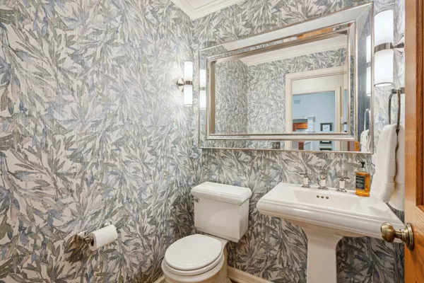 Vadnais Heights, MN 55127,443 Vadnais Lake DR