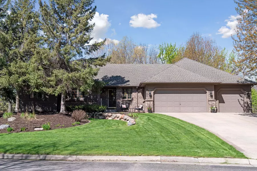 10180 Elm Creek TRL N, Champlin, MN 55316