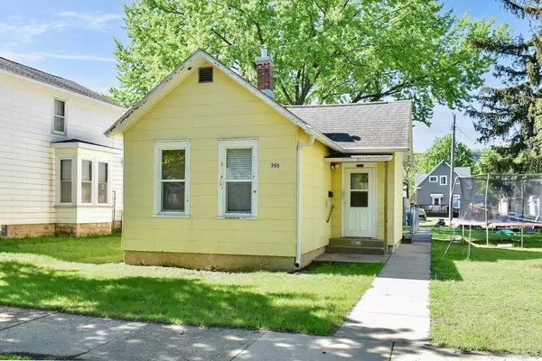 Winona, MN 55987,355 E King ST