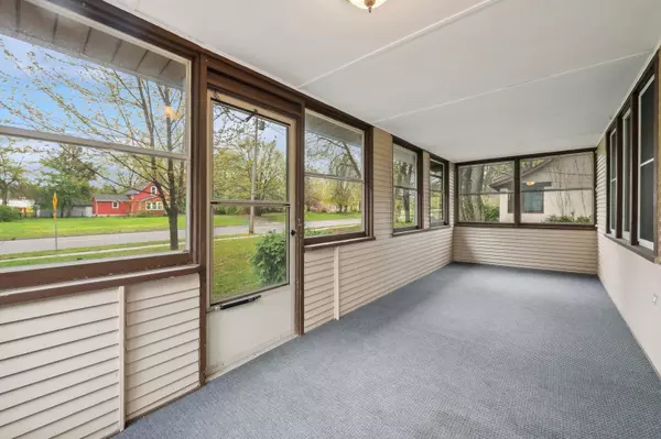 Cambridge, MN 55008,529 Old Main ST N