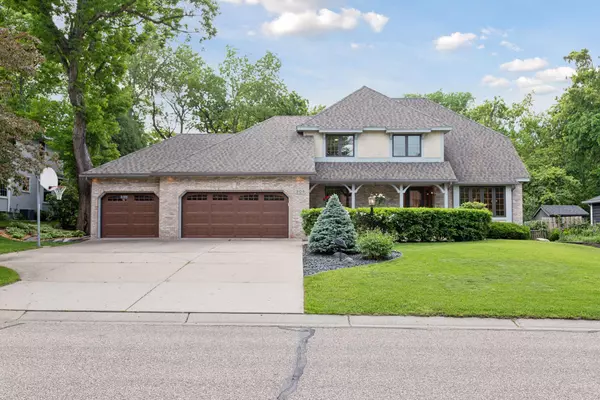 Vadnais Heights, MN 55127,304 Timberline TRL