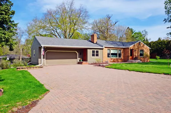 Minnetonka, MN 55345,3636 Woodcroft DR