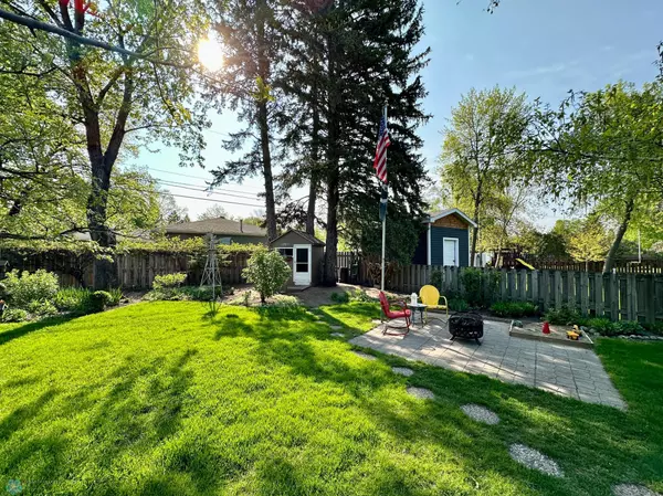 Moorhead, MN 56560,1702 15th ST S