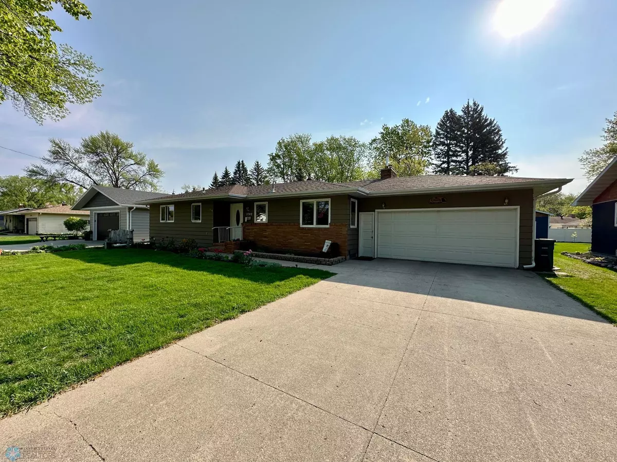 Moorhead, MN 56560,1702 15th ST S