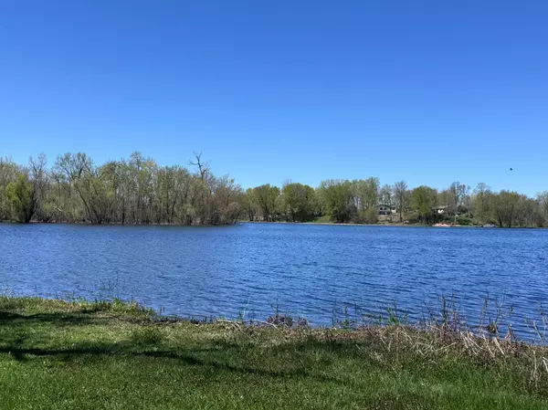 Pine City, MN 55063,18827 N Bay LN