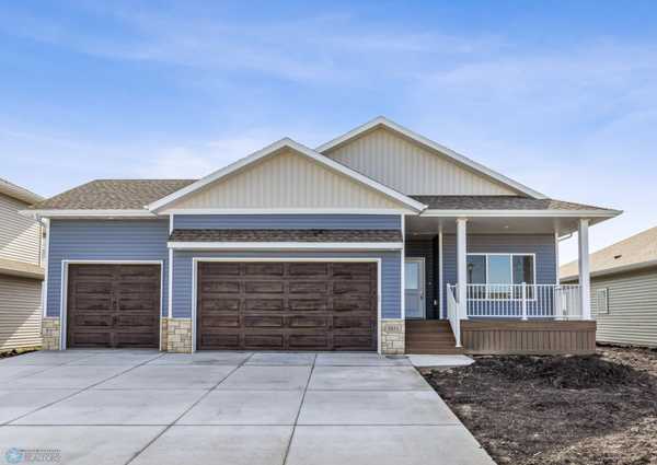 5851 11 ST W, West Fargo, ND 58078