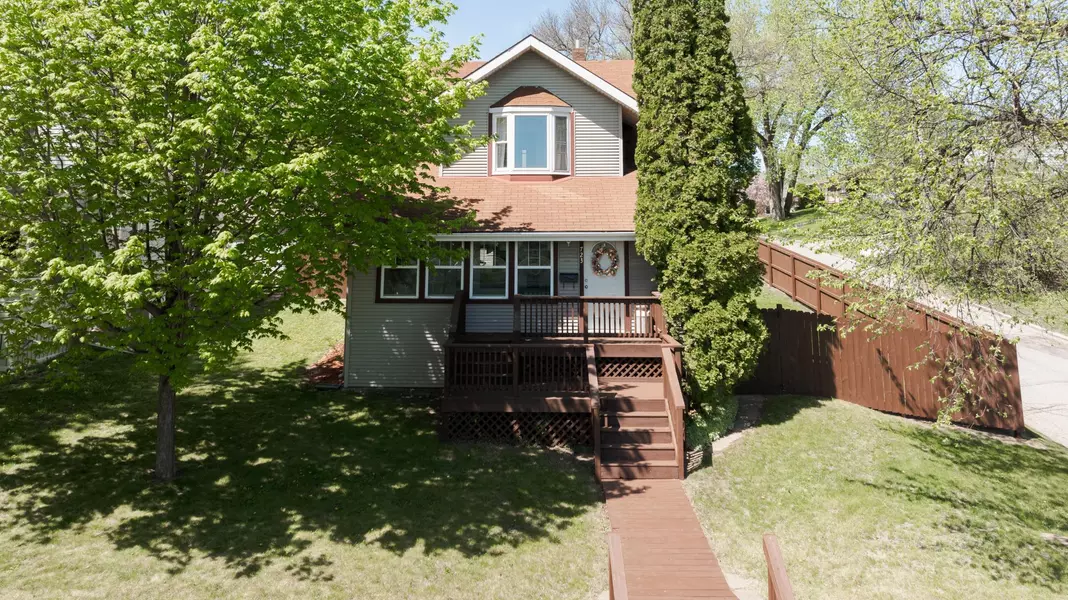 723 N Cleveland AVE, Fergus Falls, MN 56537