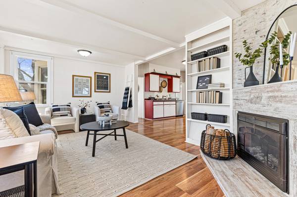 11990 Lake LN,  Lindstrom,  MN 55045