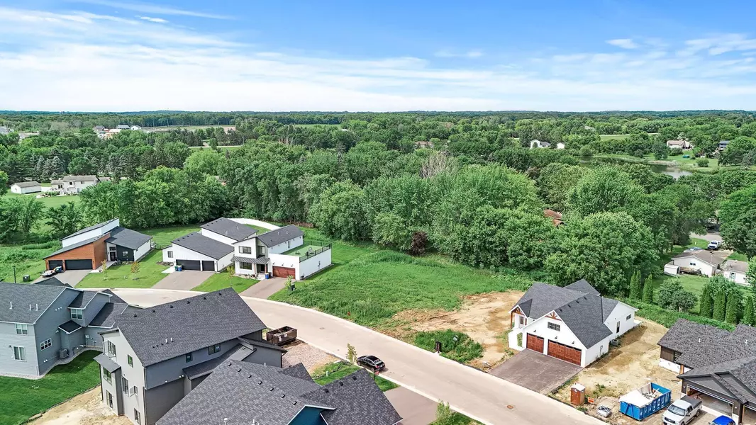 9968 14th CIR NE, Saint Michael, MN 55376