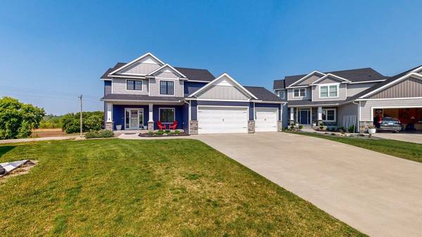 698 Marcus PL NE,  Byron,  MN 55920