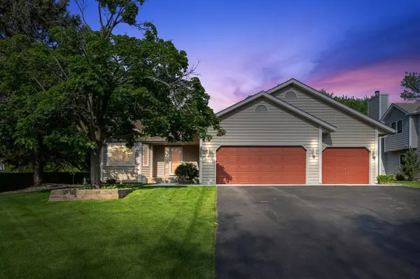 Chanhassen, MN 55317,8560 Chanhassen Hills DR S