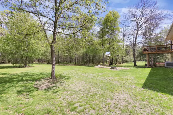 North Branch, MN 55056,37121 Little Oak LN