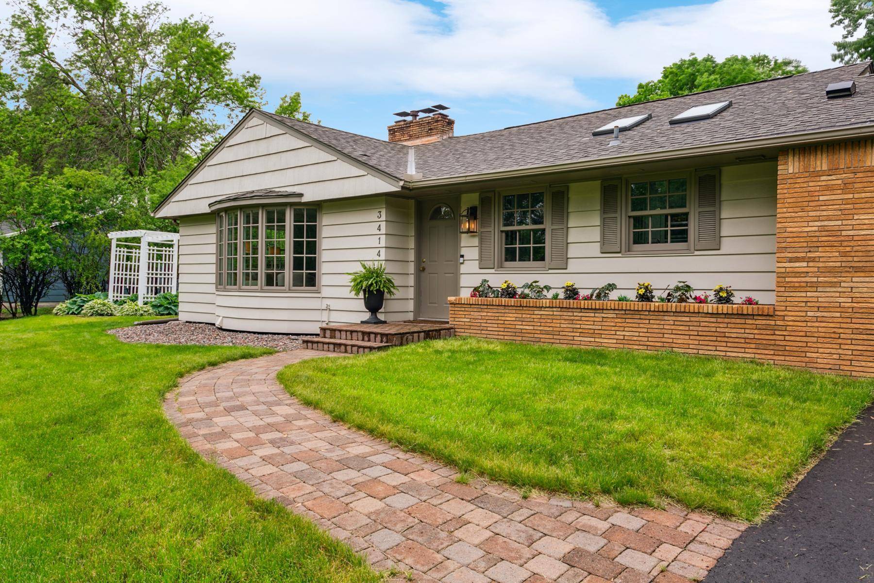 3414 Druid LN, Minnetonka, MN 55345