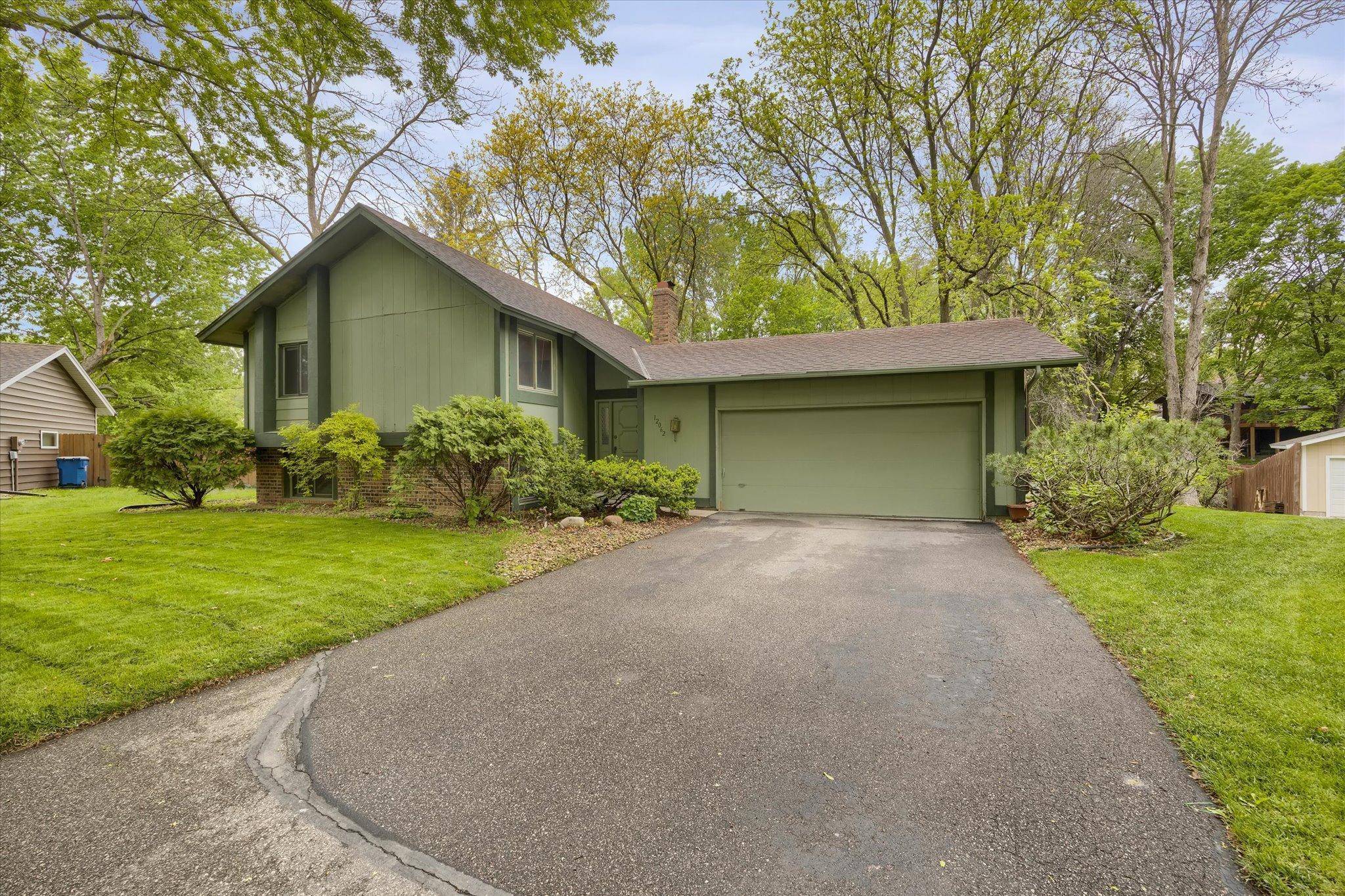 12062 63rd PL N, Maple Grove, MN 55369