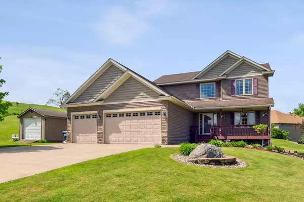 824 Farmers WAY, Belle Plaine, MN 56011