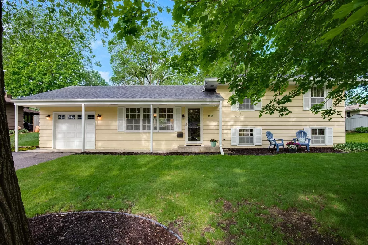 Bloomington, MN 55437,8600 Kell AVE S