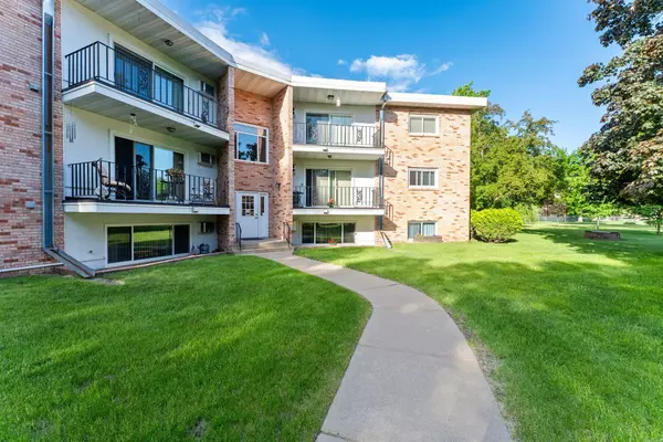 Cambridge, MN 55008,1150 Dellwood ST S #304