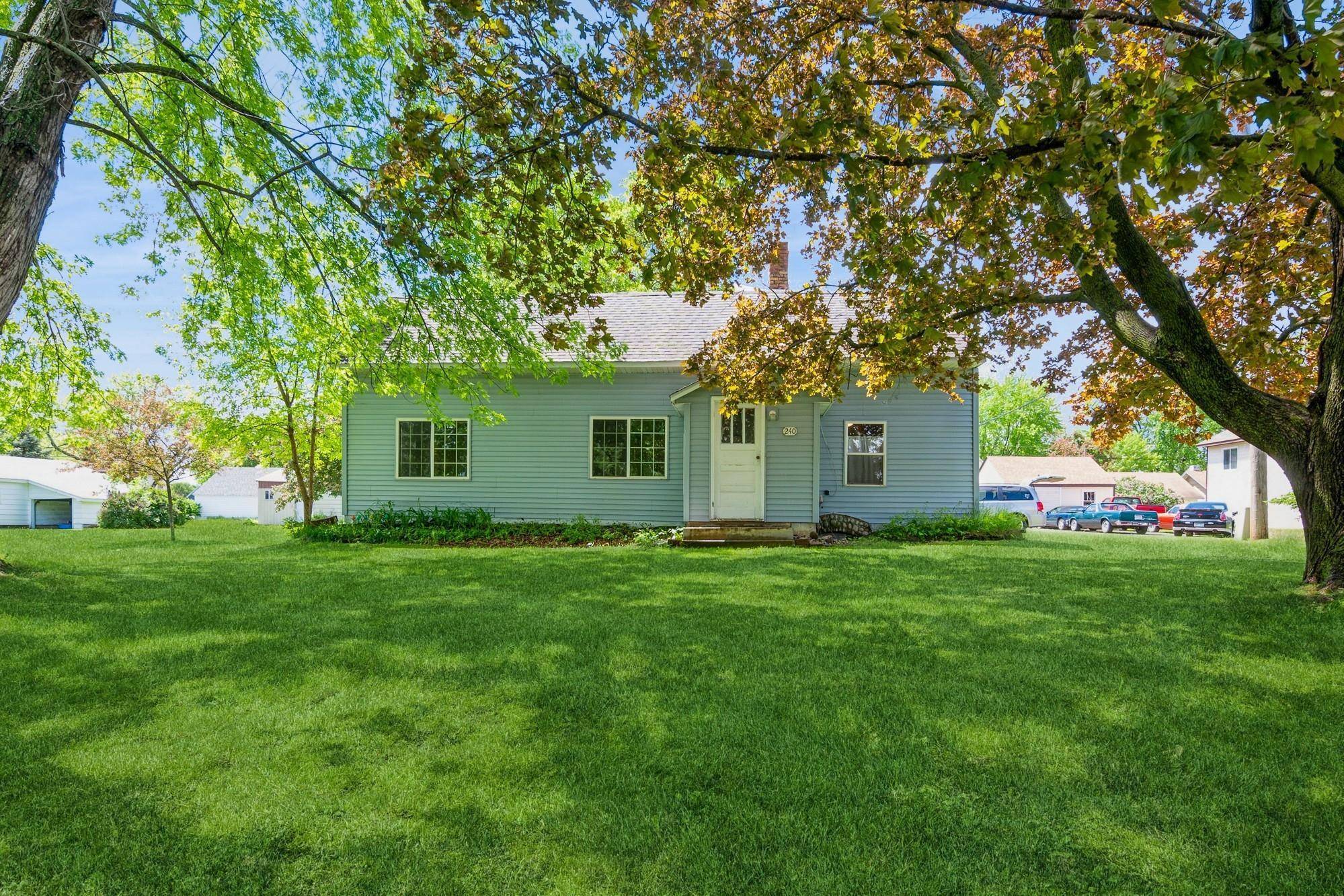 240 5th AVE SE, Milaca, MN 56353