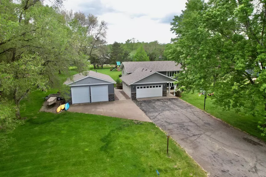 333 Pine Ridge RD, Sartell, MN 56377