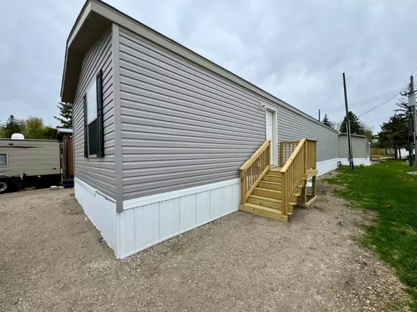 Roseau, MN 56751,1006 3rd ST NE #Lot #21