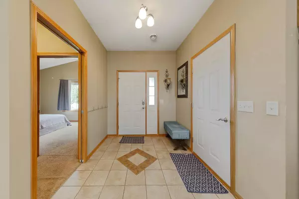 North Mankato, MN 56003,2233 Fairbanks DR