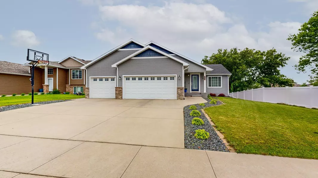 907 6th AVE NE, Kasson, MN 55944