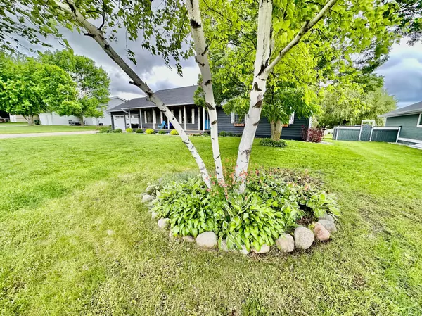 Melrose, MN 56352,313 7th ST NE