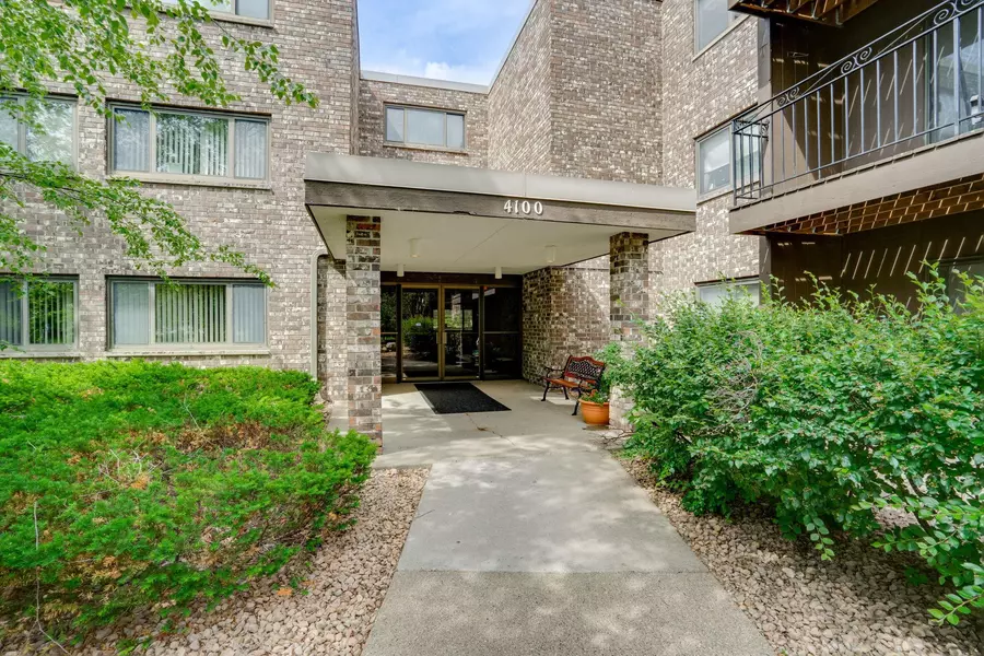 4100 Parklawn AVE #201, Edina, MN 55435