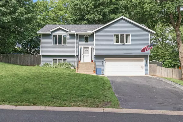 6721 Forest RD,  Rockford,  MN 55373