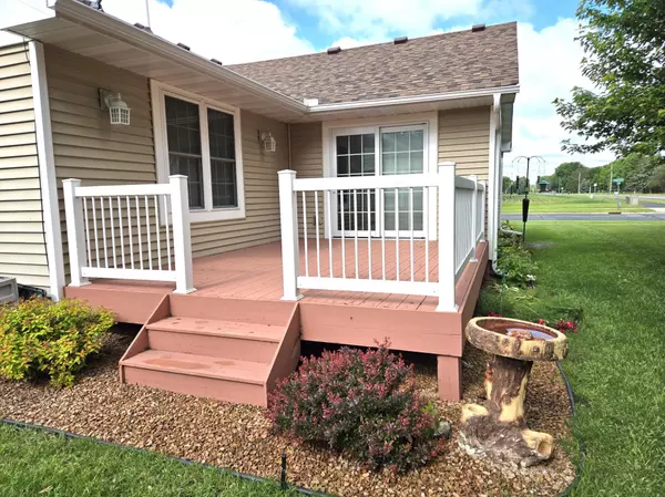 Belle Plaine, MN 56011,504 Oak Village CT