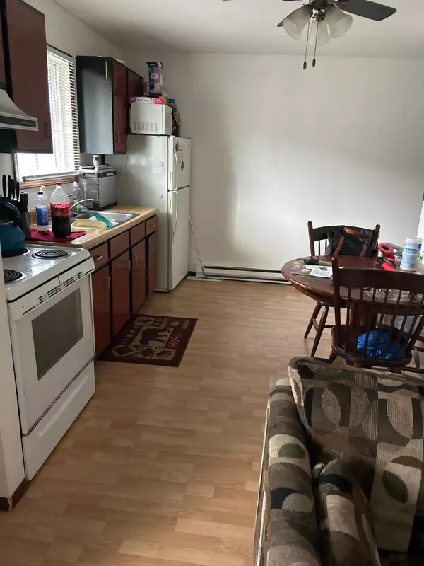 Oak Park Heights, MN 55082,14820 57th ST N #B1