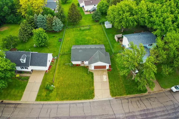 514 Littleford LN,  Faribault,  MN 55021