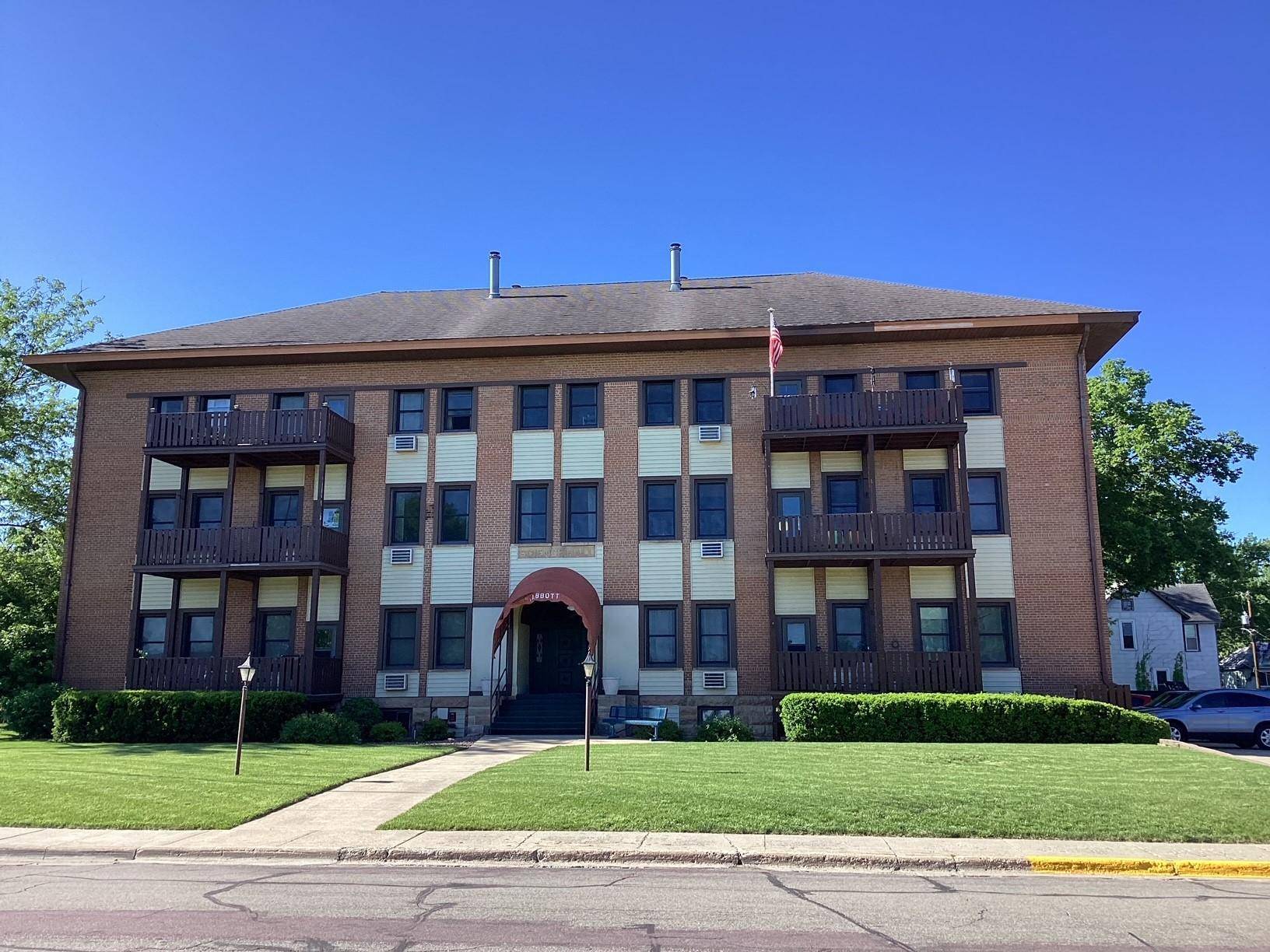 913 Abbott ST #201, Albert Lea, MN 56007