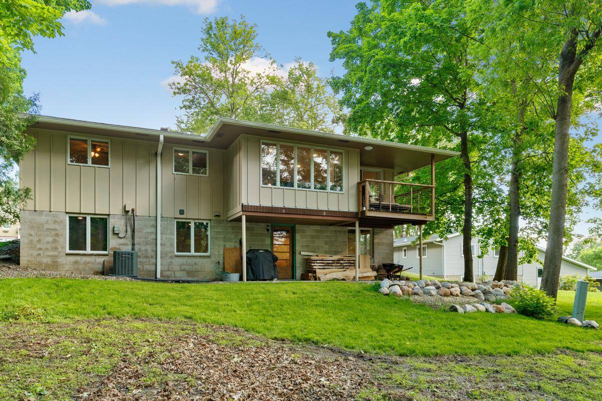Faribault, MN 55021,920 3rd ST NE