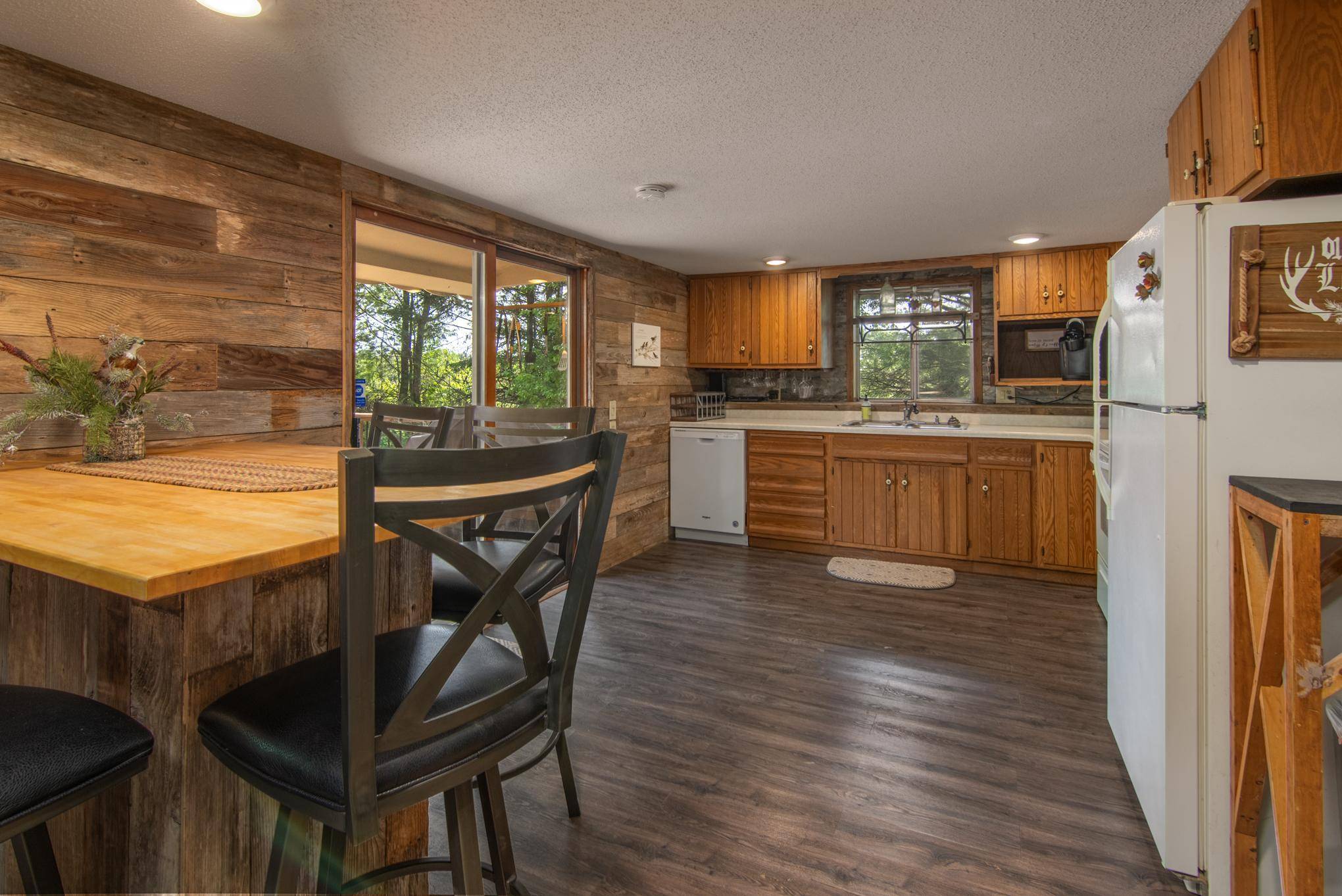 524 55th ST, Clear Lake, WI 54005