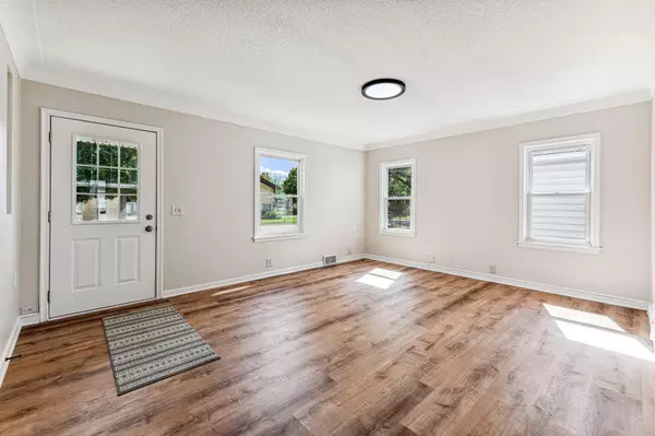South Saint Paul, MN 55075,250 W Douglas ST