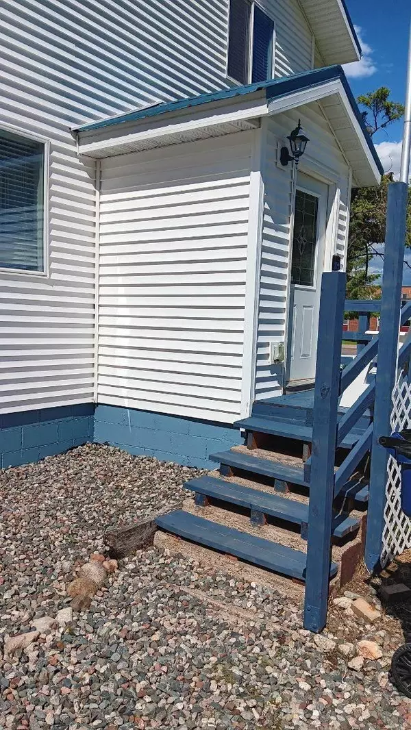 Mcgregor, MN 55760,196 E 2nd AVE