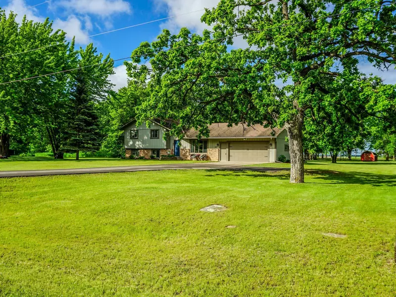 813 N Birch ST, Royalton, MN 56373