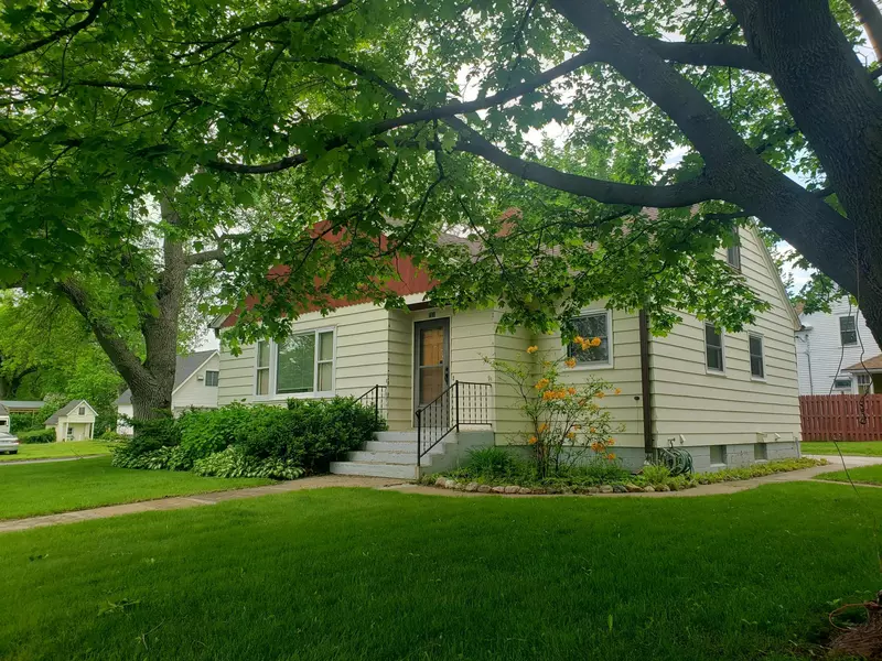701 Chieftain ST, Osceola, WI 54020